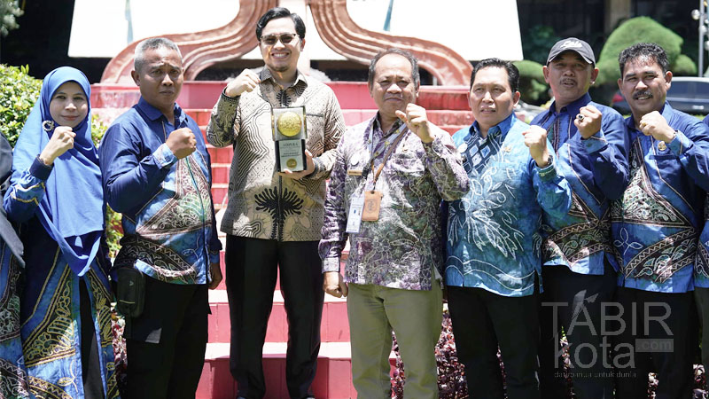 Hulu Sungai Tengah Earns Adipura Again, for the Eighth Time