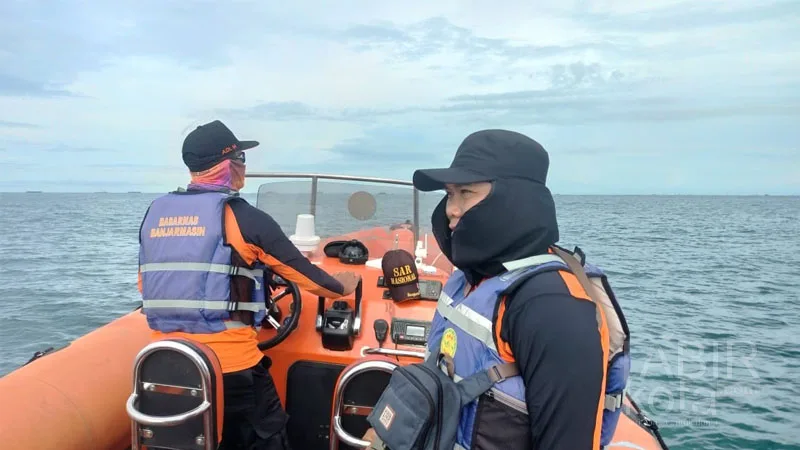 Turunkan Tim Rescue Pos SAR Kotabaru, Basarnas Banjarmasin Cari Nelayan Hilang di Selat Sebuku