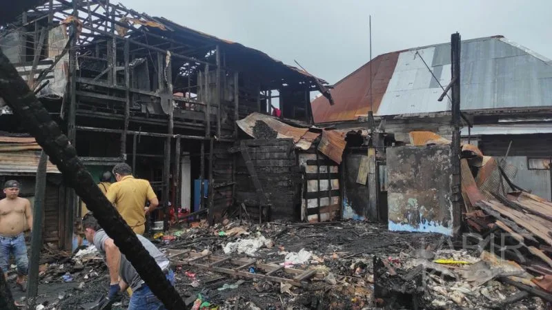 Api Membara di Pasar Lama Banjarmasin, Satu Korban Tewas Terpanggang