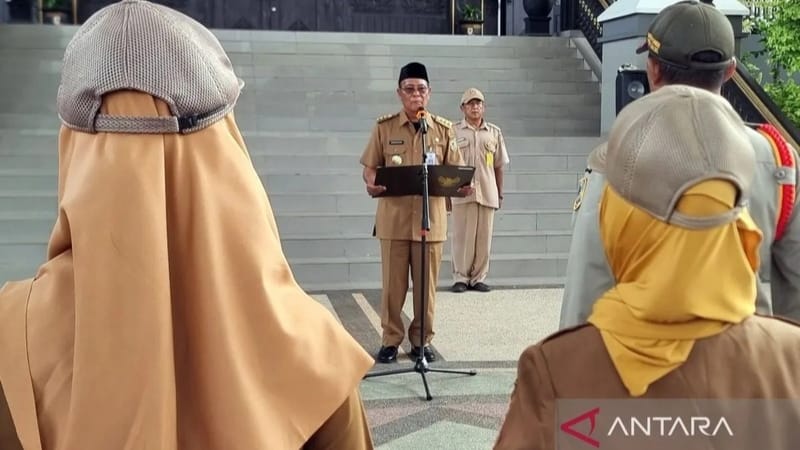 Heboh Paman Birin Pimpin Apel di Banjarbaru, Warganet: Baru Keluar dari Saranjana