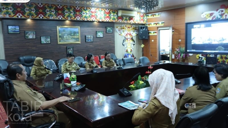 Pj Sekda Mura Ikuti Rapat Persiapan Hari Anak Yatim Piatu