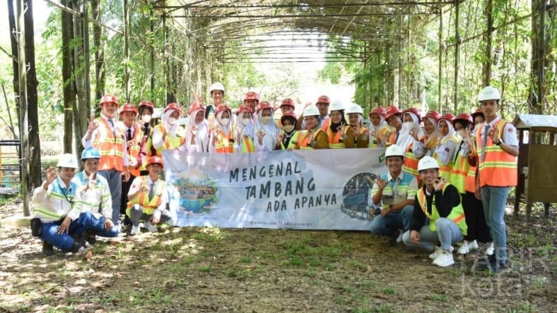 Pelajari Dunia Pertambangan, Siswa SMA Negeri 2 Juai Kunjungi PT Adaro Indonesia