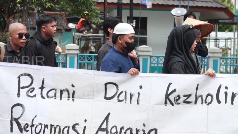 Aksi Solidaritas Bela Petani, Fraksi Rakyat Banua Anam Datangi Kejari HST