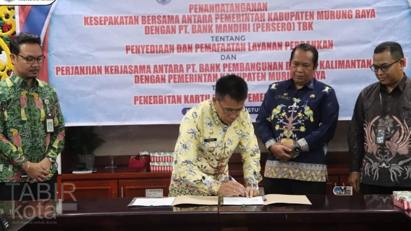 Pj Bupati Mura Tandatangani MoU Pemanfaatan Layanan Perbankan