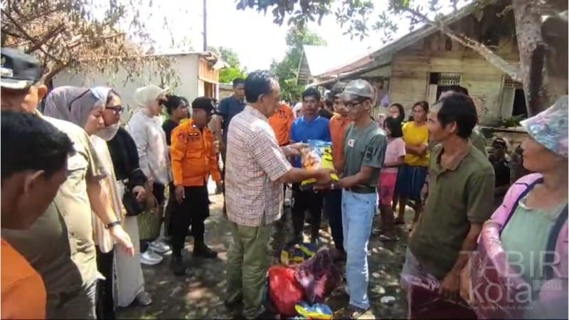 DPRD Barsel Dorong Realisasi Program Bedah Rumah Korban Kebakaran di Mabuan