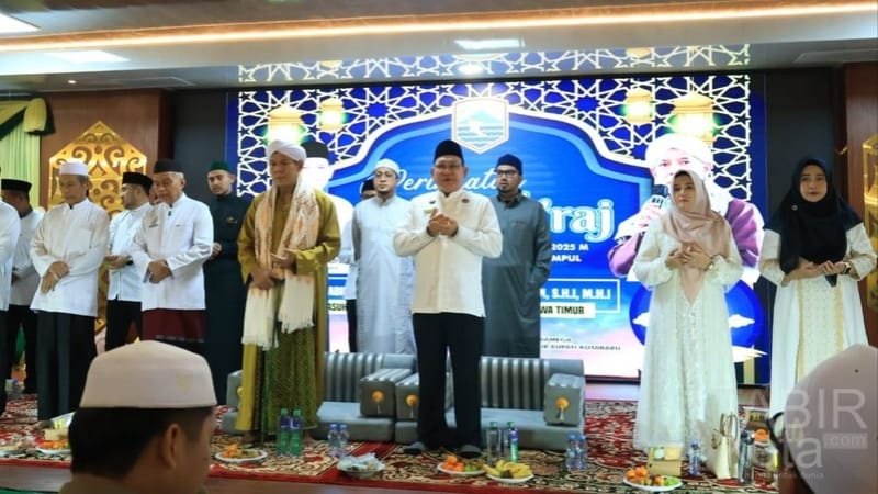 Hadiri Peringatan Isra Mi’raj, Bupati Kotabaru Ajak Masyarakat Teladani Sikap Rasulullah