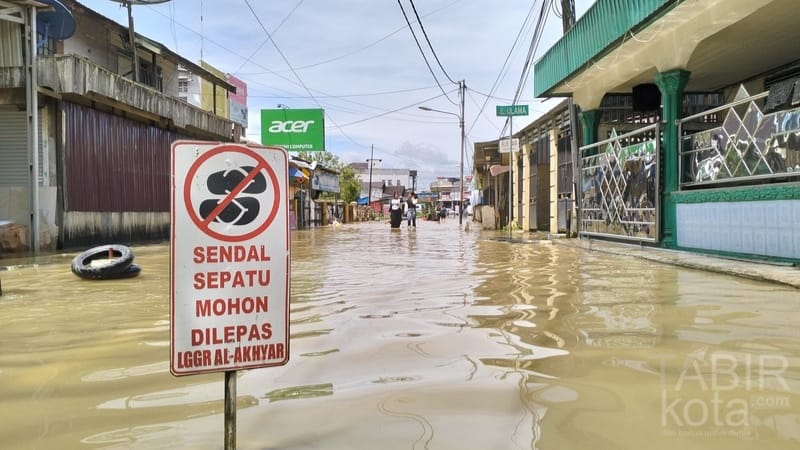 Hujan Intensitas Tinggi, Kota Barabai Terendam Banjir