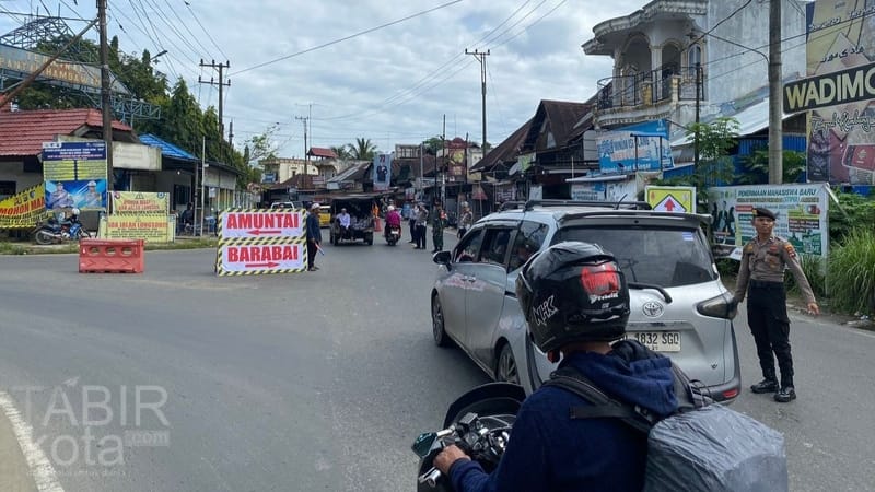 30 Personel Polres HST Amankan Arus Balik Haul Sekumpul