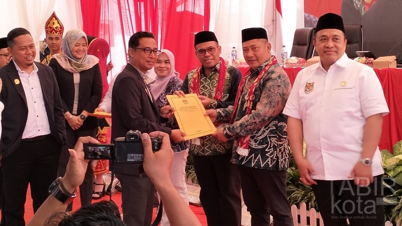 Bang Rizal Resmi Ditetapkan Jadi Orang Nomor Satu di HST