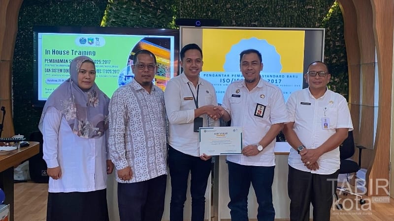 UPTD Laboratorium Lingkungan DLH Kotabaru Gelar IHT Sistem Dokumentasi SNI ISO/IEC