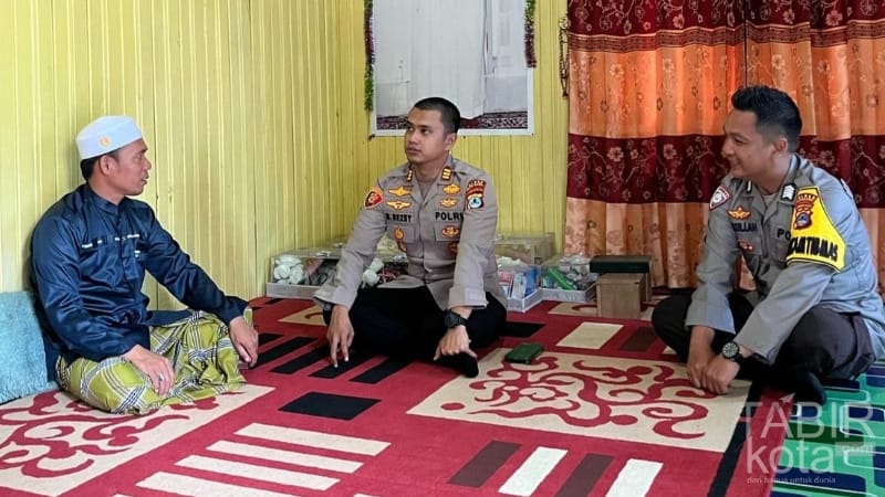 Sambut Hikmah Ramadhan, Polsek Kelumpang Tengah Kotabaru Jalin Silaturahmi dengan Tokoh Agama