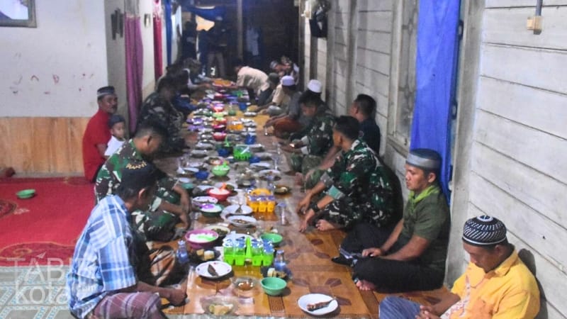 Satgas TMMD Kotabaru Gelar Buka Puasa Bersama di Talusi