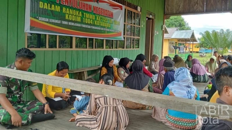 Satgas TMMD Kodim 1004/Kotabaru Gelar Sosialisasi Kesehatan untuk Warga Talusi