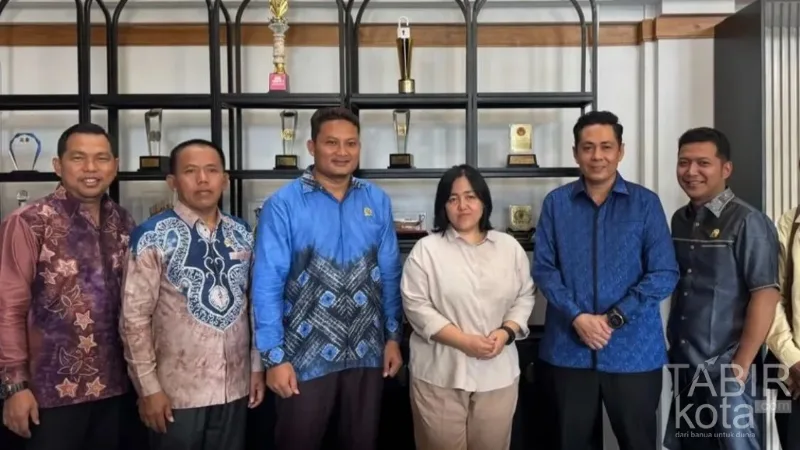 Studi Banding penyusunan Ranperda, Pansus III DPRD Kotabaru Kunker ke Jabar