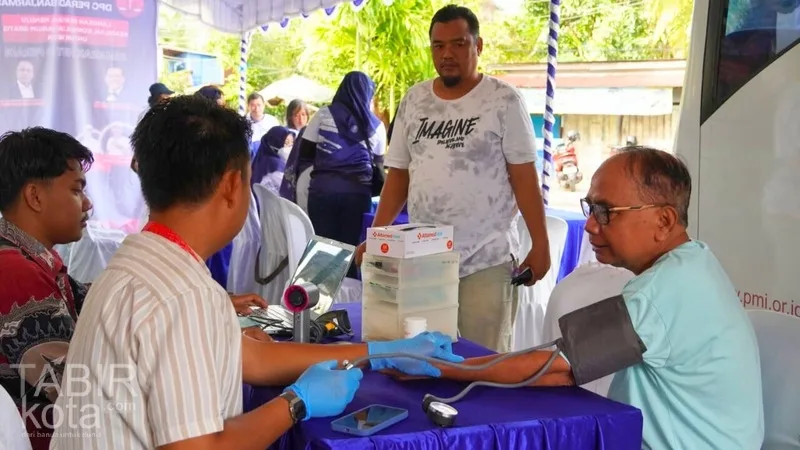 Rayakan HUT ke-20, Peradi Banjarmasin Gelar Kejuaraan Tenis, Futsal dan Donor Darah