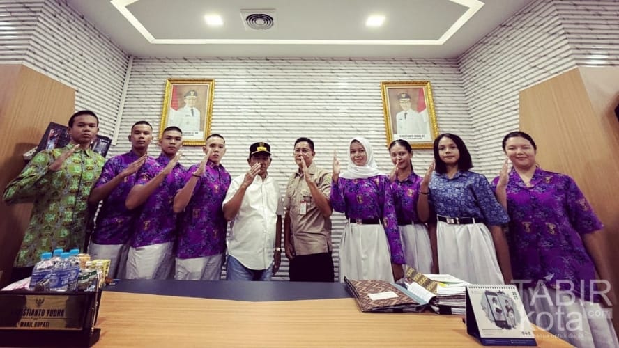 Seleksi Paskibraka Provinsi 2025, Wabup Barsel Dukung Siswa Terpilih
