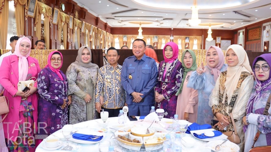 Hadiri Halal Bihalal IKKAPIN di Banjarmasin, Bupati Tapin Tekankan Semangat Kebersamaan