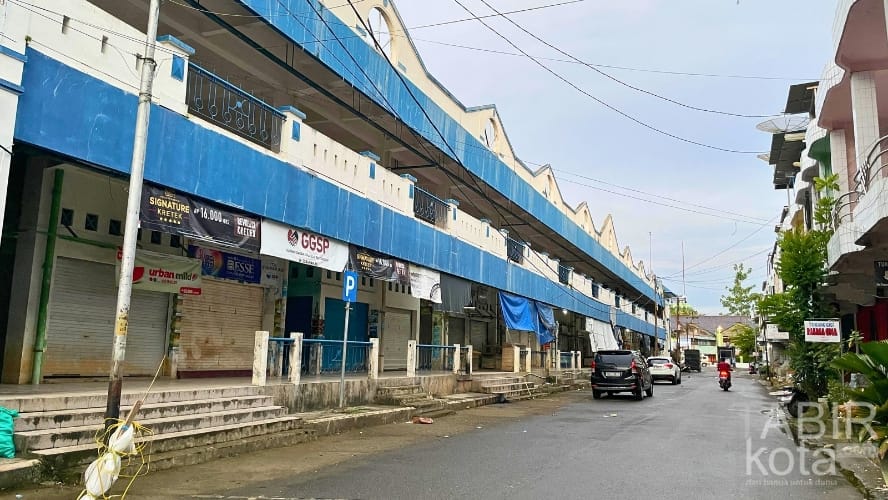 Disdag HST Manfaatkan Kembali Lantai Dua Pasar Murakata yang Lama Terbengkalai