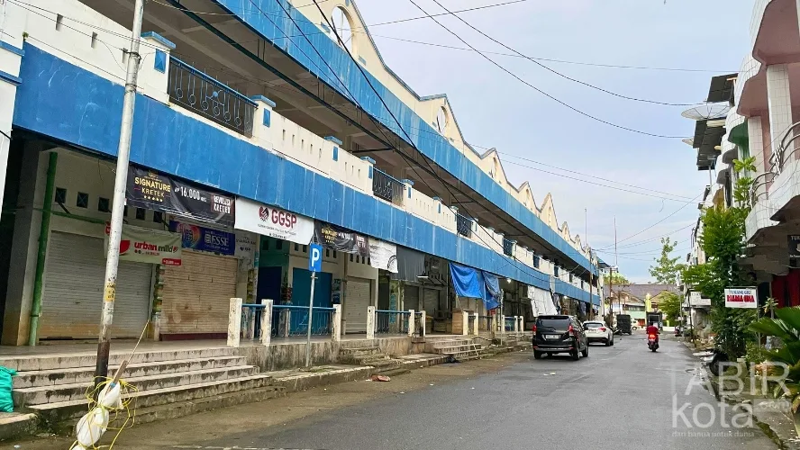 Disdag HST Manfaatkan Kembali Lantai Dua Pasar Murakata yang Lama Terbengkalai