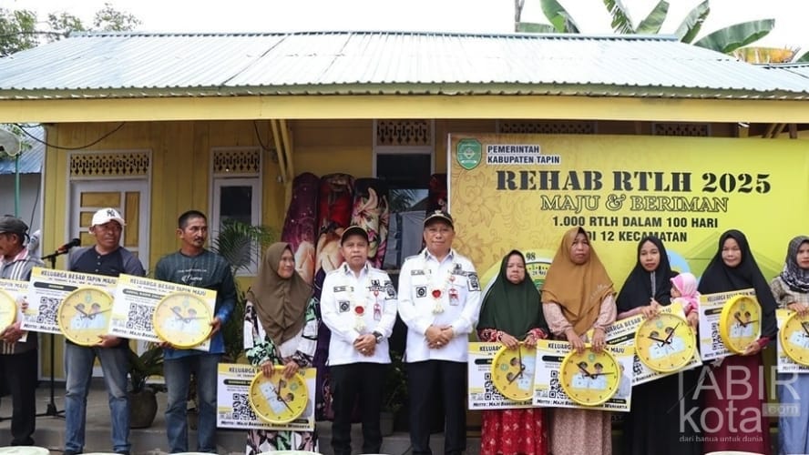 Program 100 Hari Kerja, Bupati dan Wabup Tapin Tuntaskan Pembangunan 1.000 RTLH di 12 Kecamatan