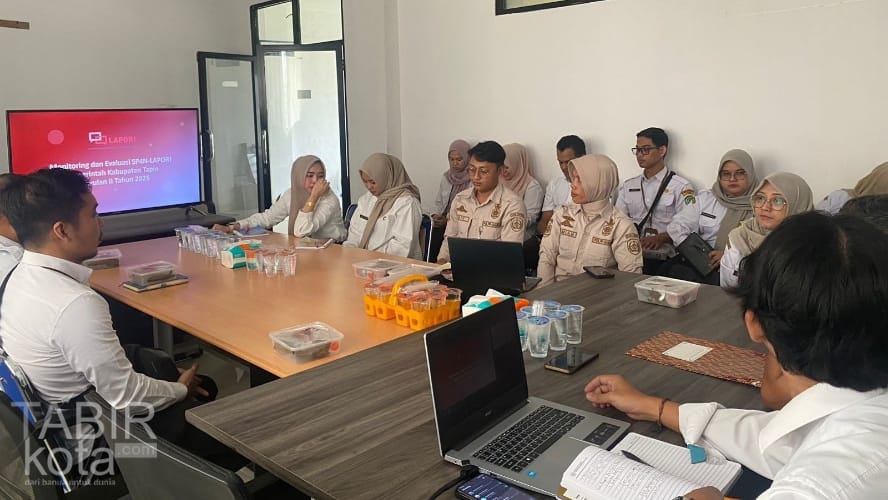 Tingkatkan Kualitas Pelayanan Publik, Pemkab Tapin Gelar Monev SP4N-LAPOR! Triwulan II 2025