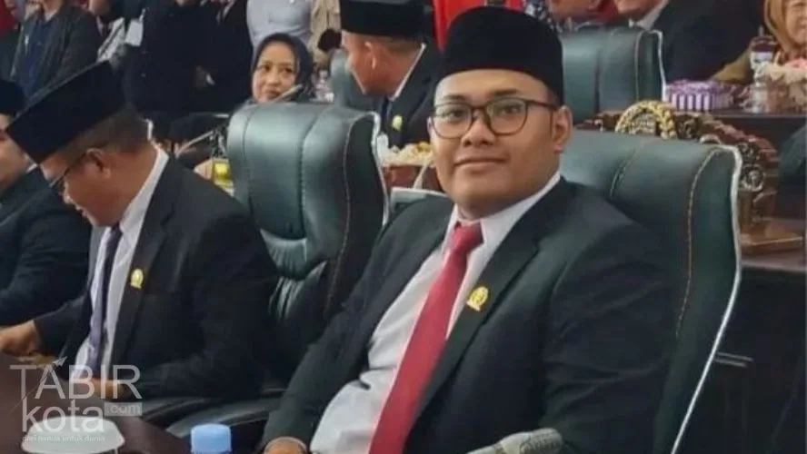 Sandri Alfandi, Ketua Komisi I DPRD Termuda di Kotabaru