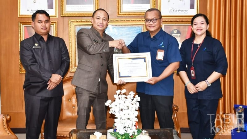 Pemkab Barsel Raih Penghargaan Nasional Terbaik III dari BPOM RI