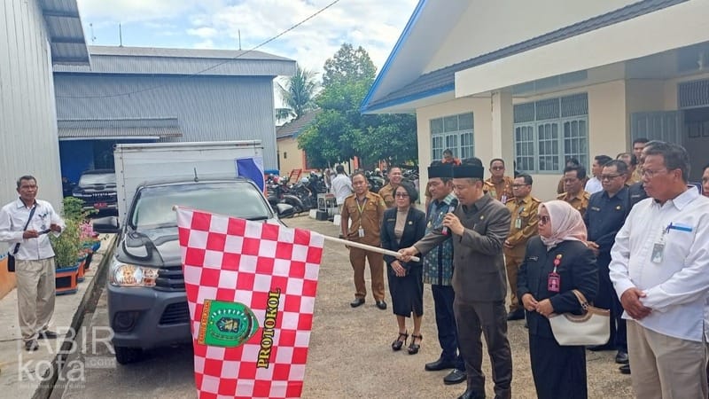 Bupati Barsel Salurkan Bantuan 102 Ton Beras untuk 5.142 Keluarga