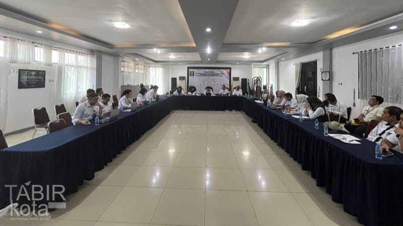 Pemkab Balangan bersama Kanwil Kemenkum Kalsel Gelar Harmonisasi Regulasi Pembentukan Koperasi Merah Putih