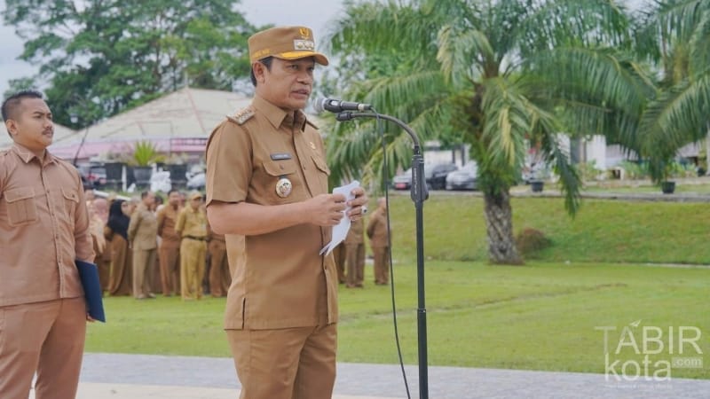 Pimpin Apel Gabungan, Bupati Balangan Apresiasi Kinerja ASN