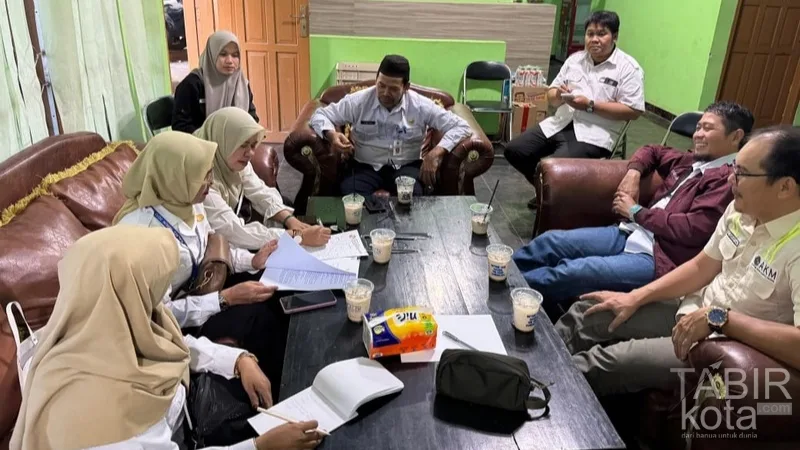 Diskopumkmperindag Tabalong bersama Dekopinda Gelar Workshop Keuangan Koperasi Berbasis SAK EP