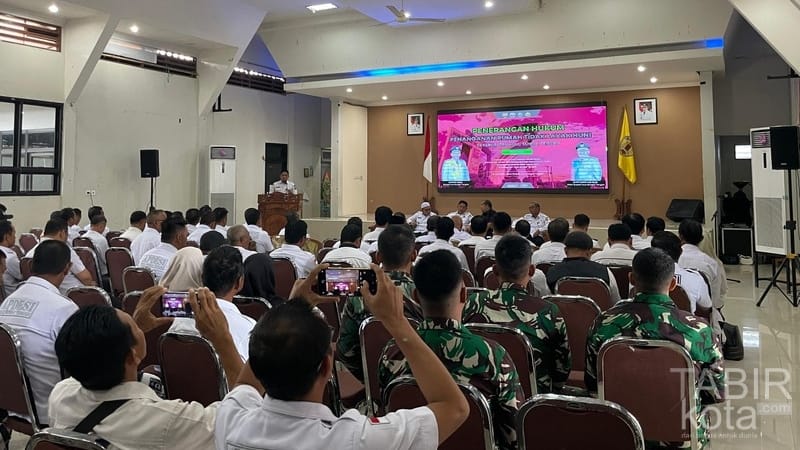 Buka Sosialisasi Penanganan RTLH, Bupati HST Ingin Bedah Rumah Tepat Sasaran