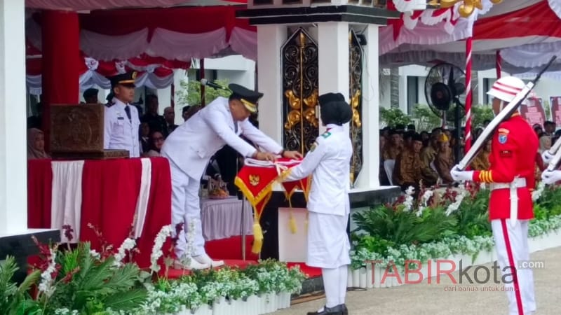 Bupati Barsel Pimpin Upacara Peringatan HUT ke-80 RI