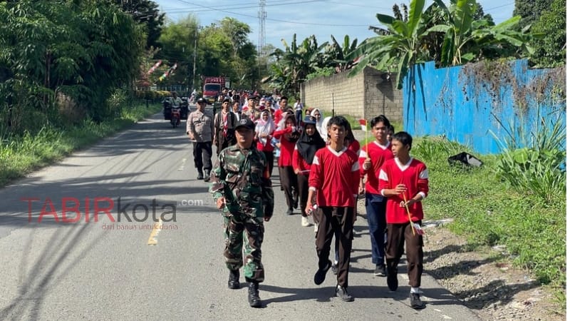 80 Siswa SMPN 23 HST Ikuti Napak Tilas Perjuangan di Tugu Hambawang Pulasan