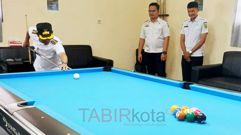 Resmikan Rain Ball Billiard & Café, Wabup Barsel Harap Dorong Pertumbuhan Ekonomi Kreatif
