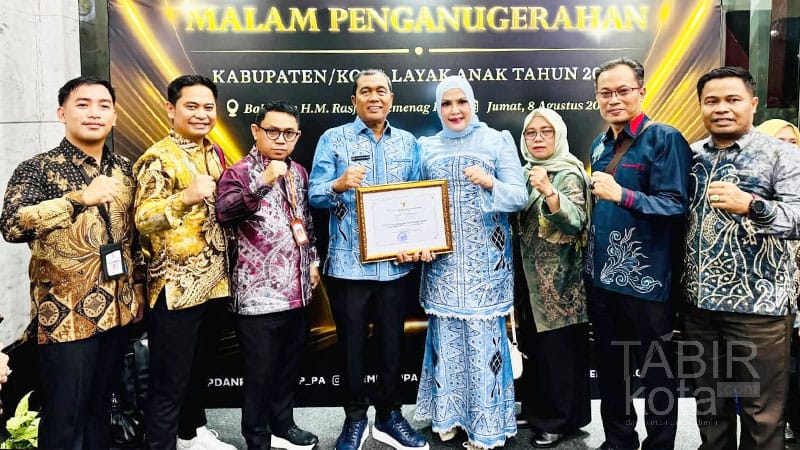 Pertama di Kalimantan, Pemkab HSS Raih Predikat Utama Kabupaten Layak Anak