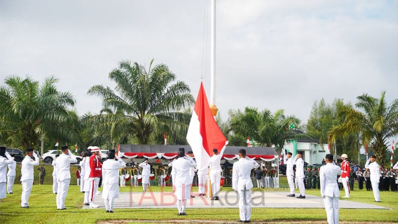 Pimpin Upacara Peringatan HUT ke-80 RI, Bupati Balangan Tegaskan Komitmen Sejahterakan Masyarakat