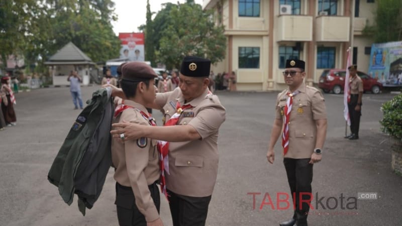 Lepas Kontingen Jamda Pramuka Kalsel, Bupati HST: Jaga Nama Baik Kabupaten