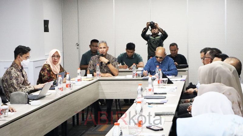 Komitmen Tingkatkan Kualitas SDM, Bupati Kotabaru Lakukan Pertemuan dengan Mitra Luar Negeri