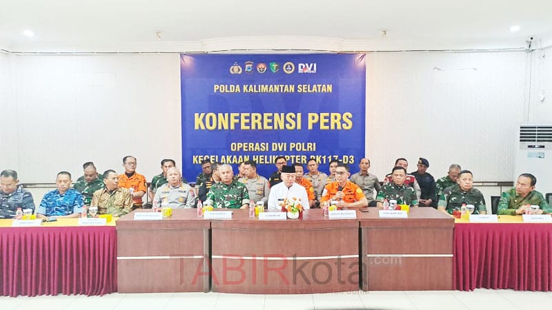 Jasad Korban Helikopter Jatuh di Hutan Mantewe Kalsel Diserahkan ke RS Bhayangkara Banjarmasin, Operasi SAR Ditutup