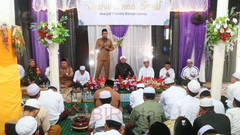 Hadiri Maulid Nabi di Banua Lawas, Wabup Tabalong Ajak Warga Tingkatkan Kepedulian Sosial