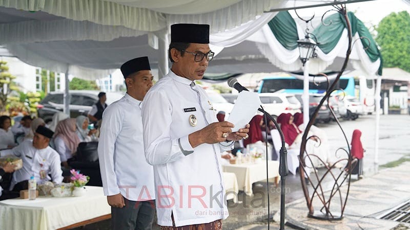 Hadiri Peringatan Hari Santri Nasional, Wabup Balangan Sebut Momentum Teguhkan Semangat Pengabdian