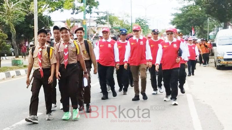 Lepas Peserta Napak Tilas Kemerdekaan, Bupati Tabalong Ajak Tanamkan Semangat Perjuangan