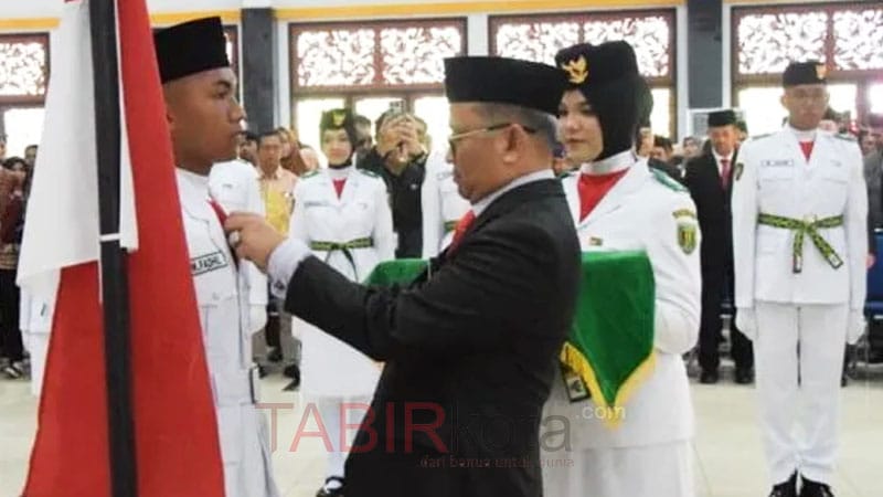 Jelang Peringatan 17 Agustus, Bupati Tabalong Kukuhkan 40 Anggota Paskibraka