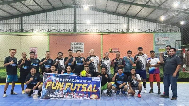Perkuat Sinergi dan Kemitraan, PT MUTU Bersama PWI Barsel Gelar Futsal Persahabatan