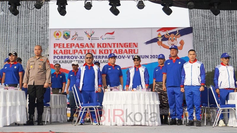 Lepas Kontingan Porprov dan Peparprov Kalsel di Tala, Wabup Kotabaru Titip Nama Baik Daerah