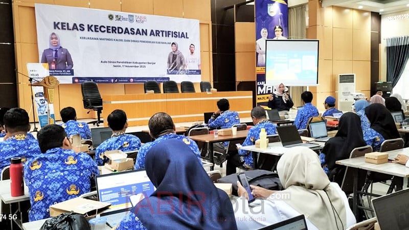 AI Goes To School Batch 2, MAFINDO Kalsel bersama TABIRkota.com Gelar Kelas Kecerdasan Artifisial untuk Guru di Banjar