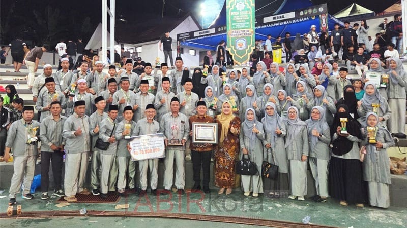 Wakili Bupati, Wabup Mura Hadiri Penutupan MTQH XXXIII di Muara Teweh