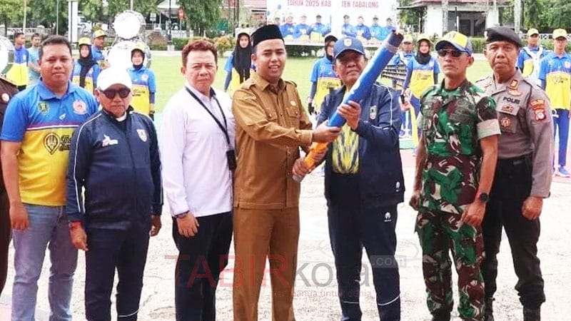 Terima Kirab Obor Porprov XII Kalsel, Wabup Tabalong Sebut Pemacu Semangat Atlet