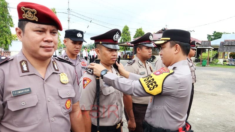 Pimpin Upacara Korp Raport Kenaikan Pangkat Periode 1, Kapolres Barsel: Penghargaan atas Dedikasi dan Pengabdian